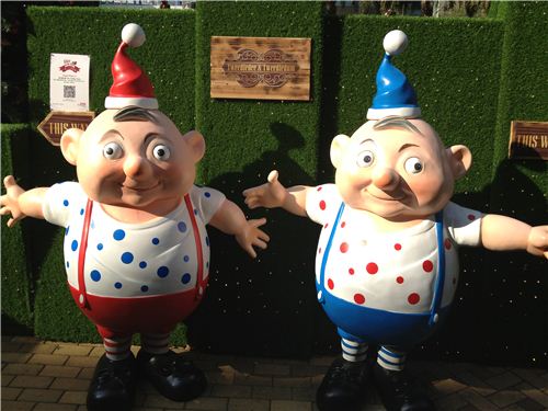 Funny looking Tweedledee and Tweedledum