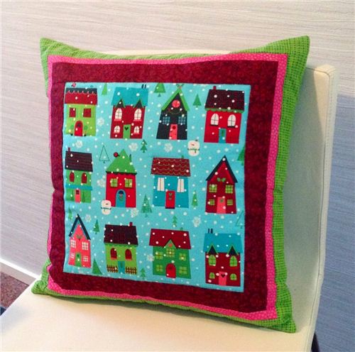 A wonderful Christmas pillow made by the Finnish Blog Hilduli