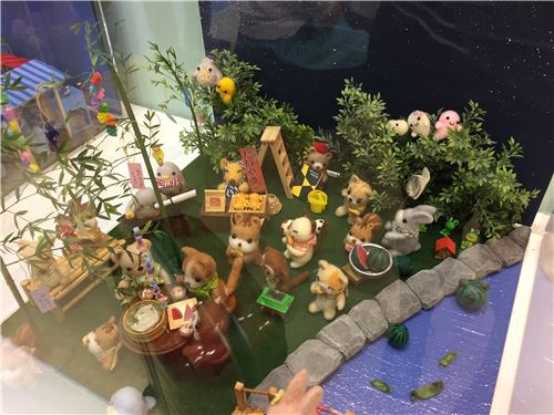 Another beautiful scene with wool animals