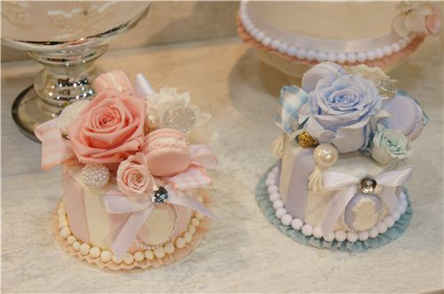 They can be used as table decorations on weddings