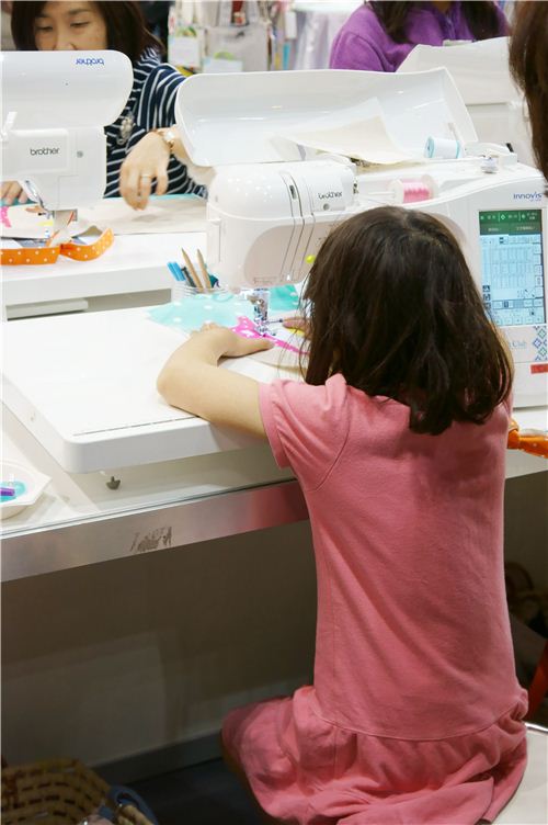 We were totally amazed how professional many children could work on the machines