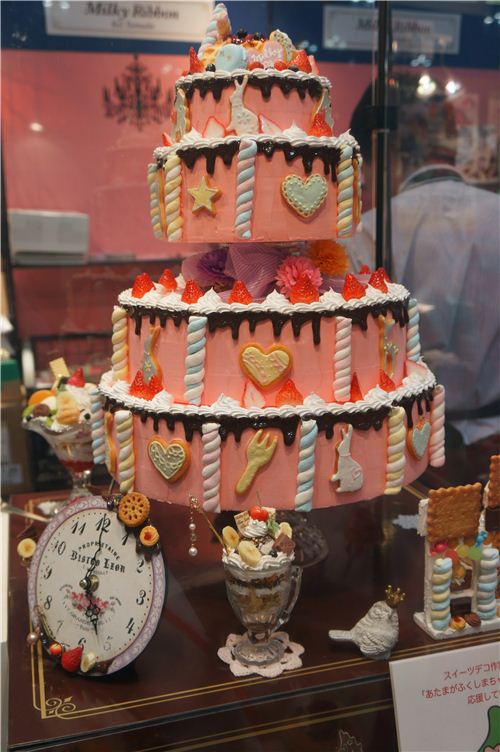 Amazing clay sweets at the Japan Hobby Show