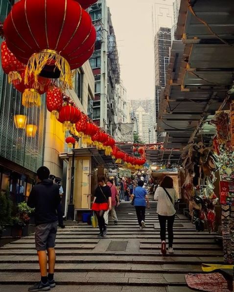More lantern displays. Photo by Instagram user @tayyongchuen , shared on Instagram page @discoverhongkong