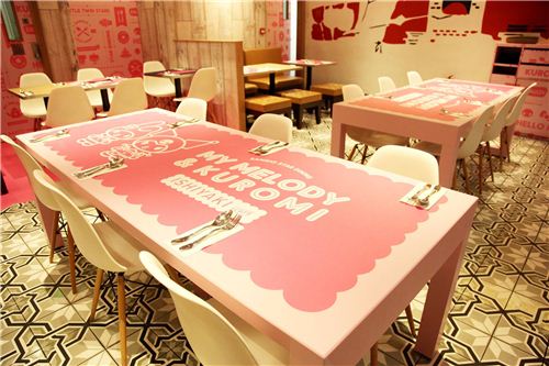 funny My Melody & Kuromi designs on the tables, photo by Langham Place