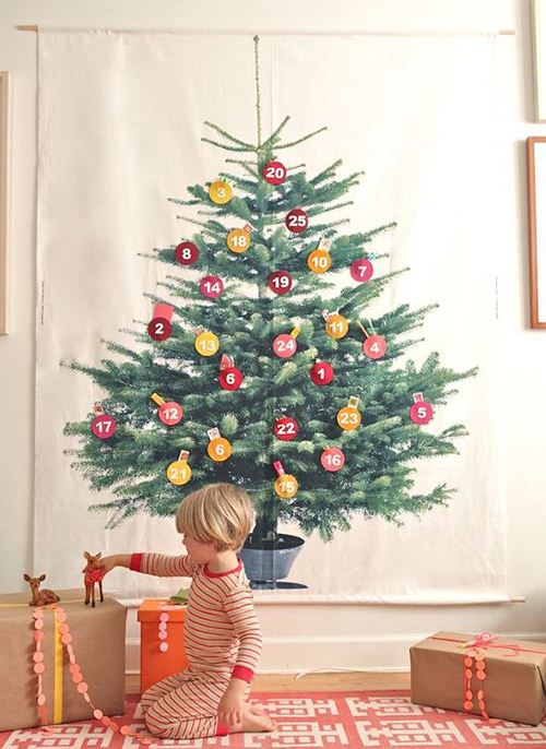 A wonderful fabric Christmas tree calendar on ohhappyday.com