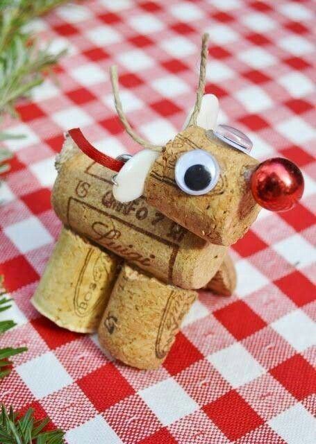 Super cute cork reindeer on Pinterest