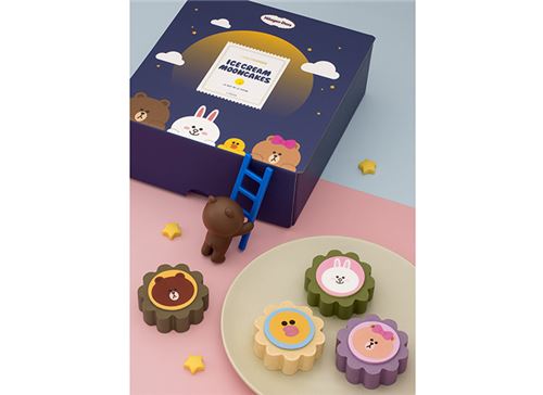 Super kawaii ice-cream Moon Cakes featuring Line characters. Image courtesy of Häagen-Dazs