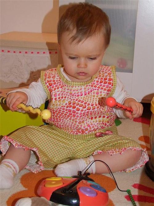 Samantha made adorable toddler wear with our snail fabric