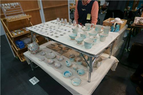 Cups, mugs and other items